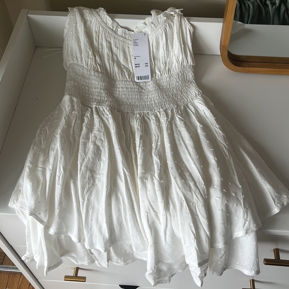 Urban outfitters Rosie smocked romper size m